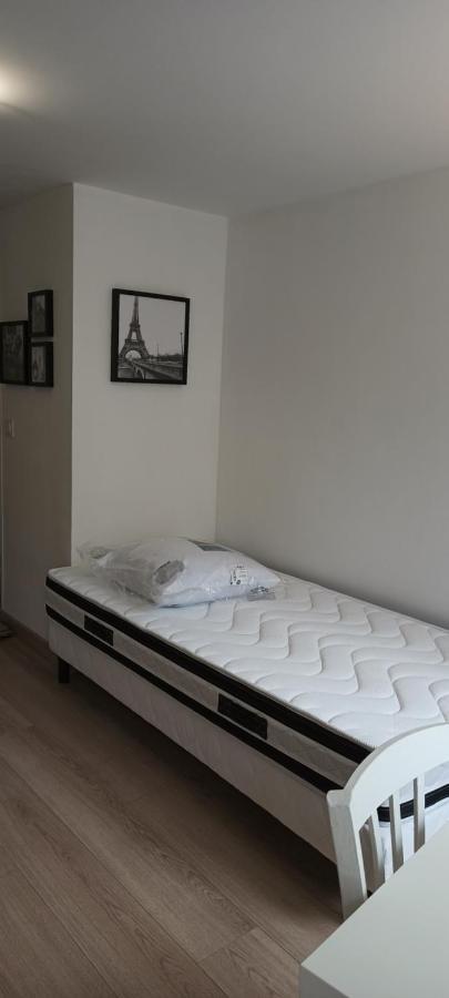Studio Meuble A Bougival Exterior foto