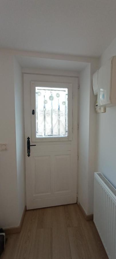 Studio Meuble A Bougival Exterior foto