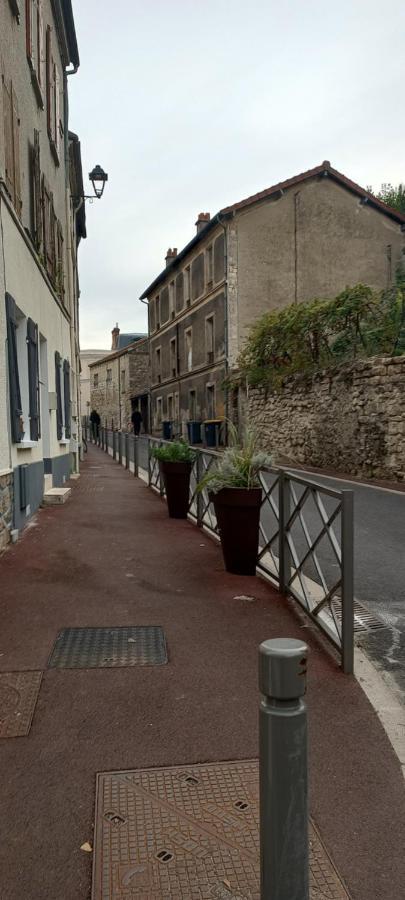 Studio Meuble A Bougival Exterior foto