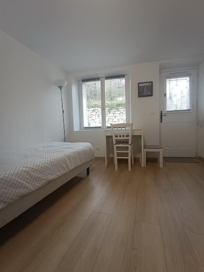 Studio Meuble A Bougival Exterior foto